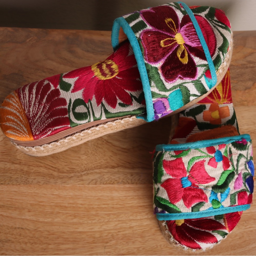 9 Multicolor Floral Sandals